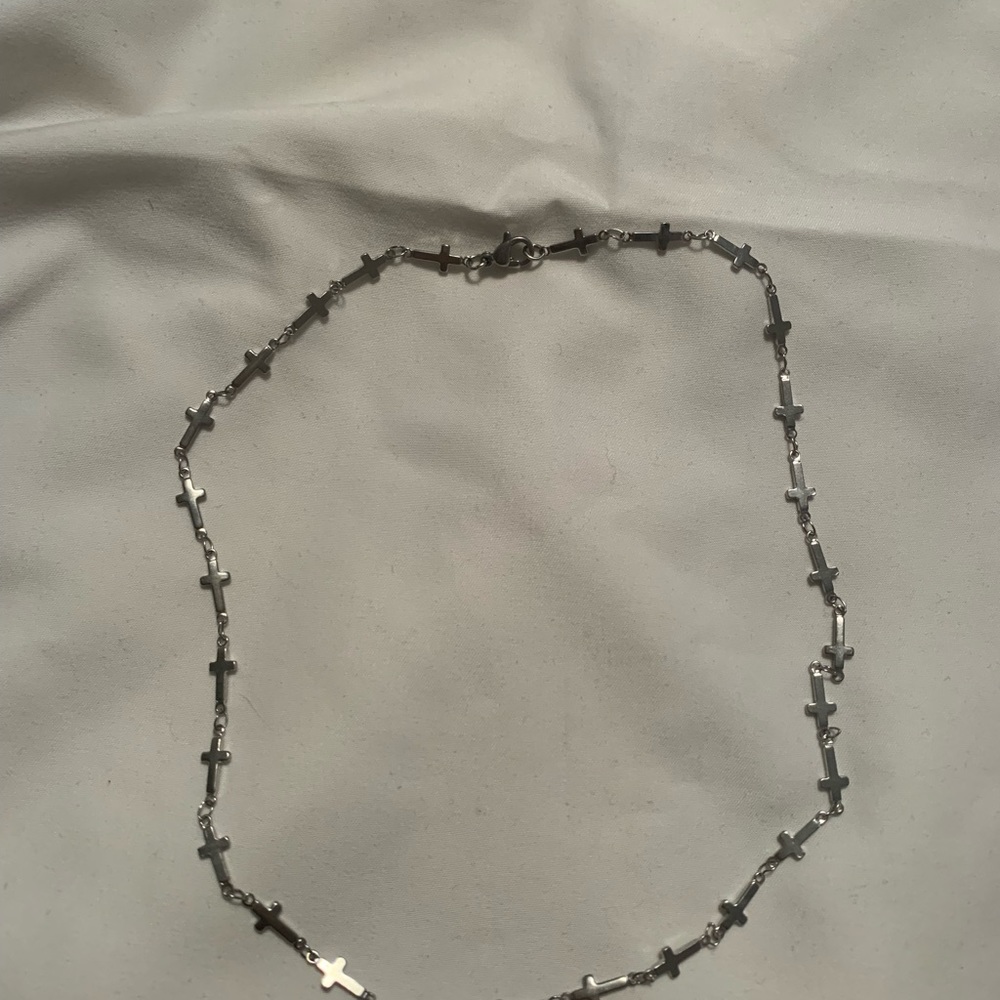 Cross necklace - Picture 3 of 3